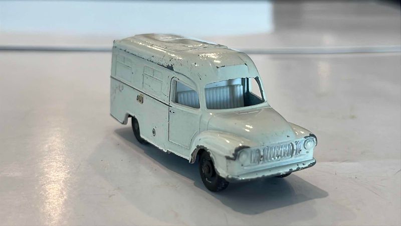 Photo 1 of VINTAGE MATCHBOX SERIES NO. 14 LOMAS AMBULANCE MADE IN ENGLAND