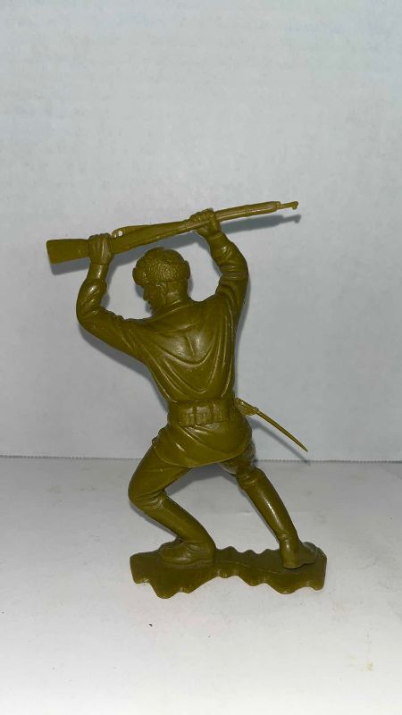 Photo 1 of VINTAGE MARX TANK TOY 1960 WWII RUSSIAN SOVIET RED ARMY SOLIDER