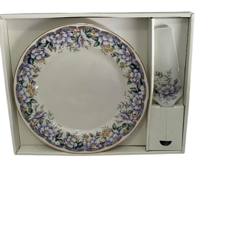 Photo 1 of ANDREA BY SADEK CAKE CUTTING SET