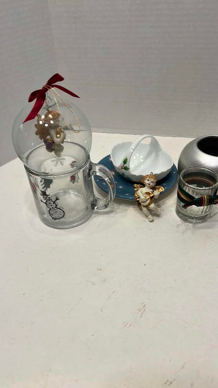 Photo 1 of CHRISTMAS DECORE