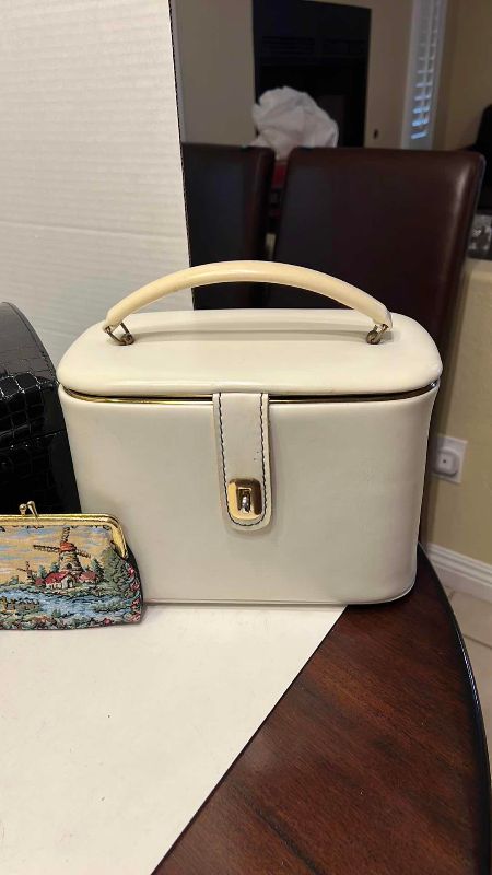 Photo 1 of WOMEN'S MAKE UP HANDBAGS & BOXES