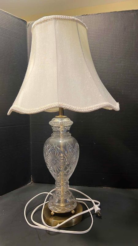 Photo 1 of CRYSTAL LAMP 18"