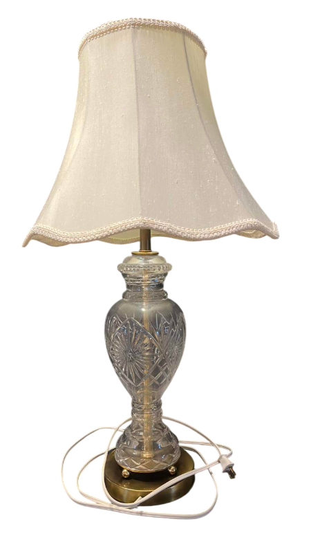 Photo 1 of CRYSTAL LAMP 18"