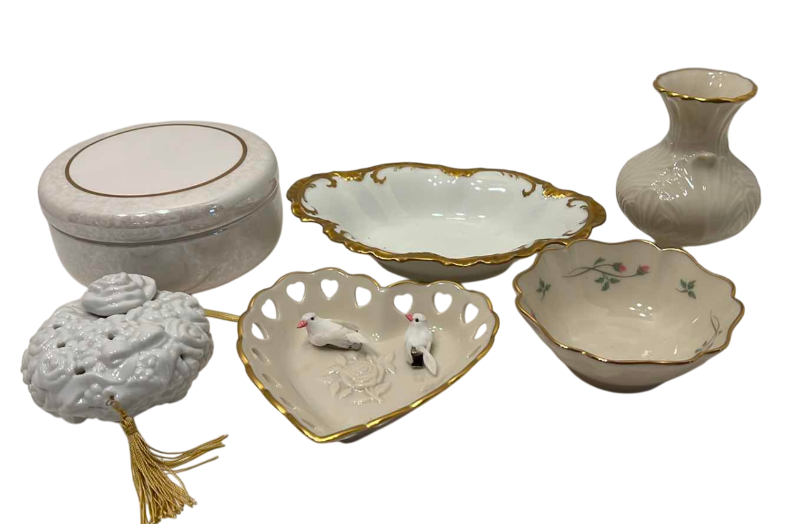 Photo 1 of VARIOUS JEWELRY CONTAINERS PORCELAIN COLLECTION