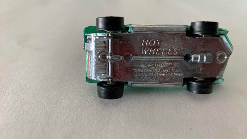Photo 1 of VINTAGE 1967 MATTEL HOT WHEELS REDLINE PYTHON GREEN WITH TAN INTERIOR