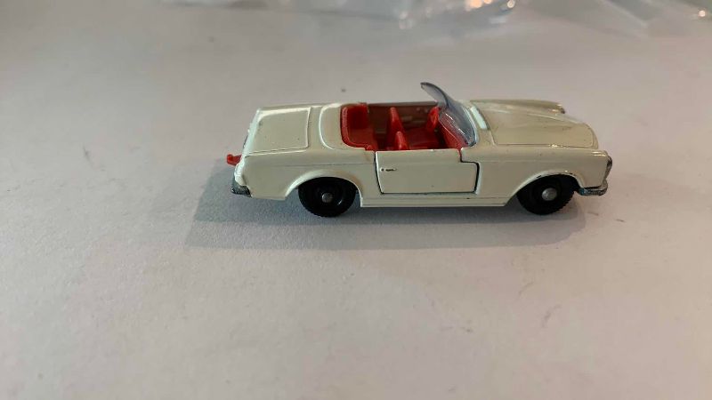 Photo 1 of VINTAGE MATCHBOX SERIES NO. 27 WHITE MERCEDES MADE IN ENGLAND