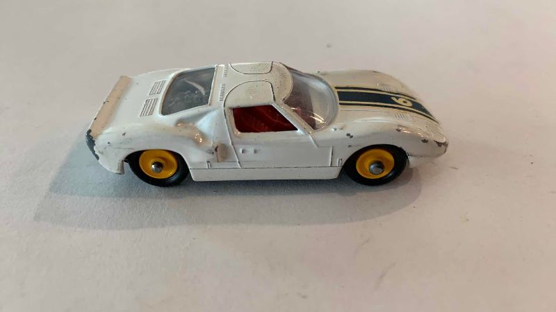 Photo 1 of VINTAGE MATCHBOX SERIES NO. 41 FORD GT MADE IN ENGLAND