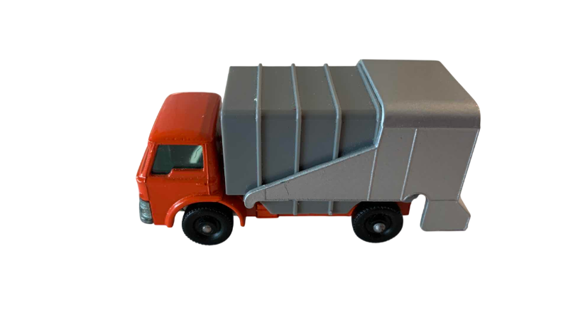 Photo 1 of VINTAGE MATCHBOX SERIES NO. 7 REFUSE TRUCK MADE IN ENGLAND