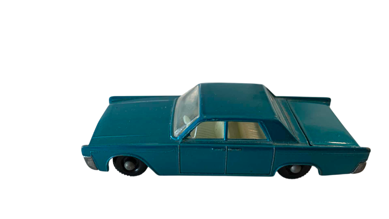 Photo 1 of VINTAGE MATCHBOX SERIES NO. 31 LINCOLN CONTINENTAL MADE IN ENGLAND