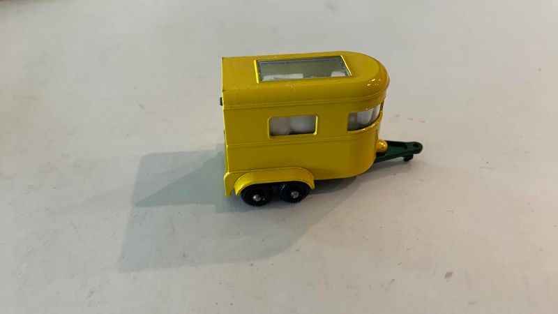Photo 1 of VINTAGE MATCHBOX SERIES NO. 42 PONY TRAILER WITH HORSES MADE IN ENGLAND
