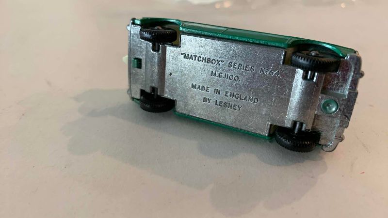 Photo 1 of VINTAGE MATCHBOX SERIES NO. 64 GREEN MG 1100 MADE IN ENGLAND