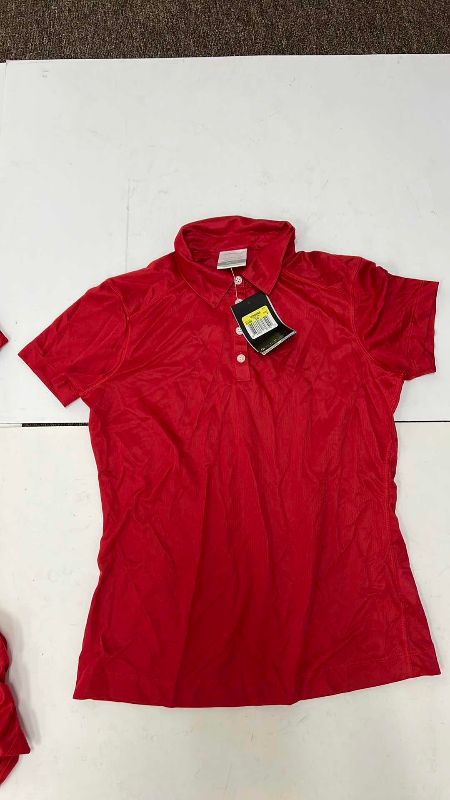Photo 1 of 5- SMALL NIKEGOLF WOMEN RED SHIRT-DRY FIT