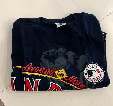 Photo 1 of MLB BASEBALL CLEVELAND INDIANS MENS LOGO SHIRT