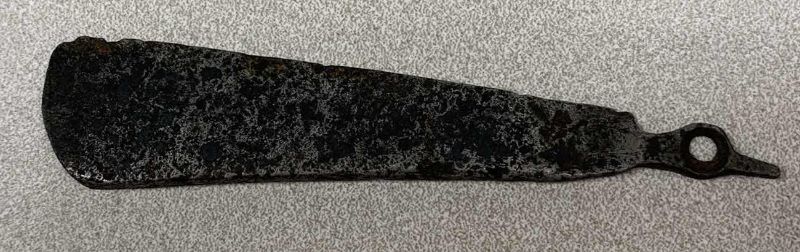 Photo 1 of ANTIQUE IRON RAZOR BLADE 3 3/4"