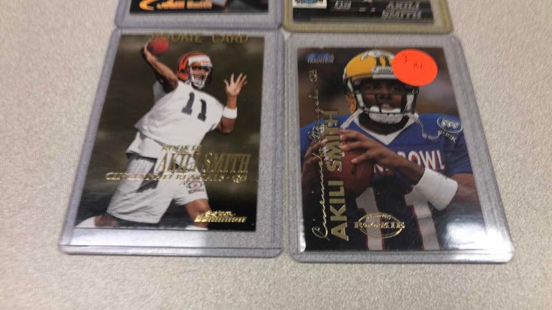 Photo 1 of NFL FOOTBALL 1999 AKILI SMITH ROOKIE CARDS