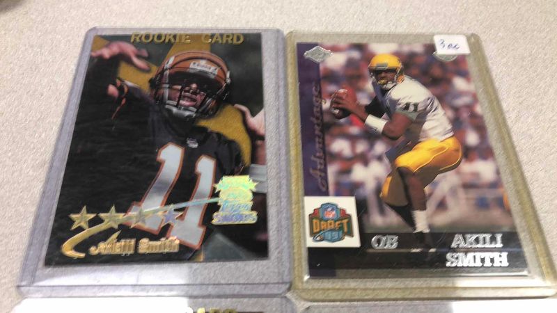 Photo 1 of NFL FOOTBALL 1999 AKILI SMITH ROOKIE CARDS