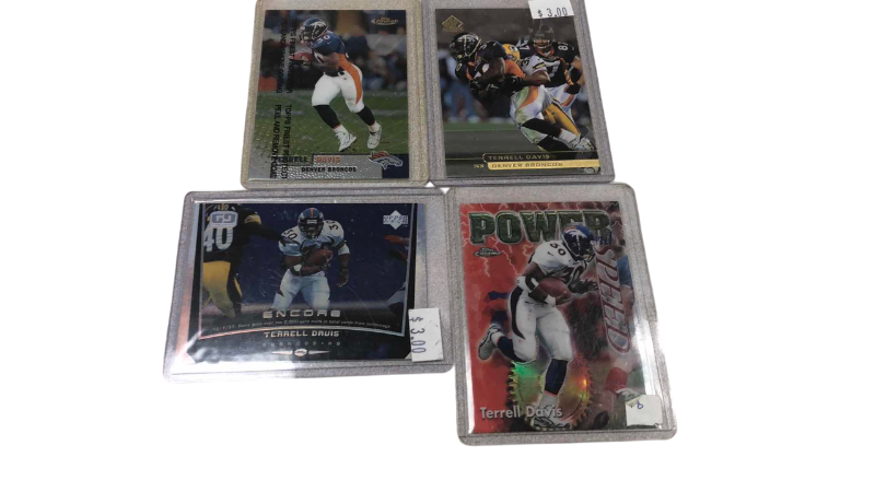 Photo 1 of NFL FOOTBALL TERRELL DAVIS CARDS