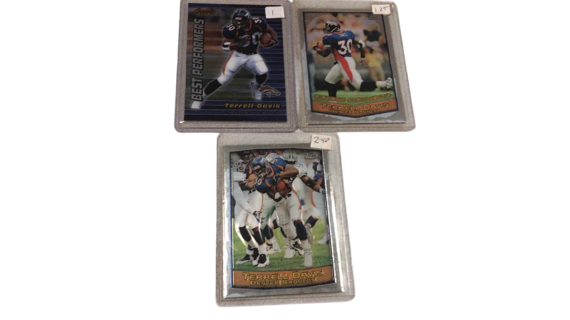 Photo 1 of 1999 NFL FOOTBALL TERRELL DAVIS CARDS