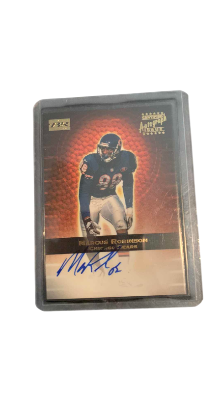 Photo 1 of 2000 NFL FOOTBALL TOPPS MARCUS ROBINSON AUTOGRAPHED CARD BEARS
