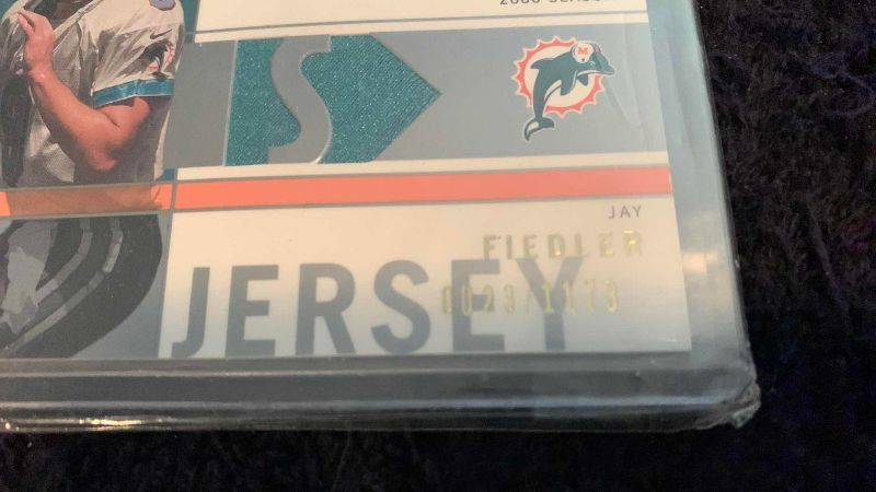 Photo 1 of 2001 NFL FOOTBALL JAY FIELDER JERSEY CARD 23/1173