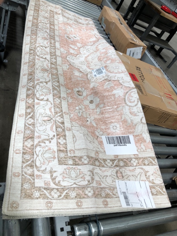 Photo 1 of 4FT BY 6 FT AREA RUG