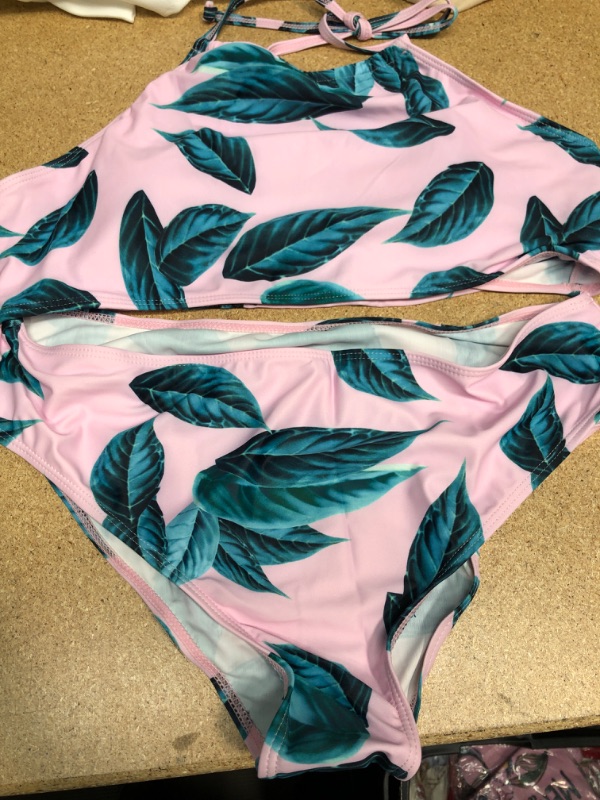 Photo 2 of 2 Piece Swimsuit Pink with Leaves - Xl 