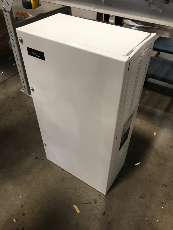 Photo 3 of (DENTED UPPER EDGE)
nVent CR290216G002 115 Volt 2200 BTU Air Conditioner
