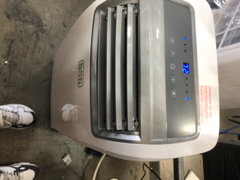 Photo 3 of ***PARTS ONLY*** BLACK+DECKER 8,000 BTU DOE (14,000 BTU ASHRAE) Portable Air Conditioner with Remote Control, White