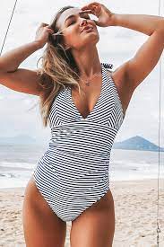 Photo 1 of CUPSHE Women's Blue and White Stripe Halter One-Piece Swimsuit Beach Swimwear
SIZE M 