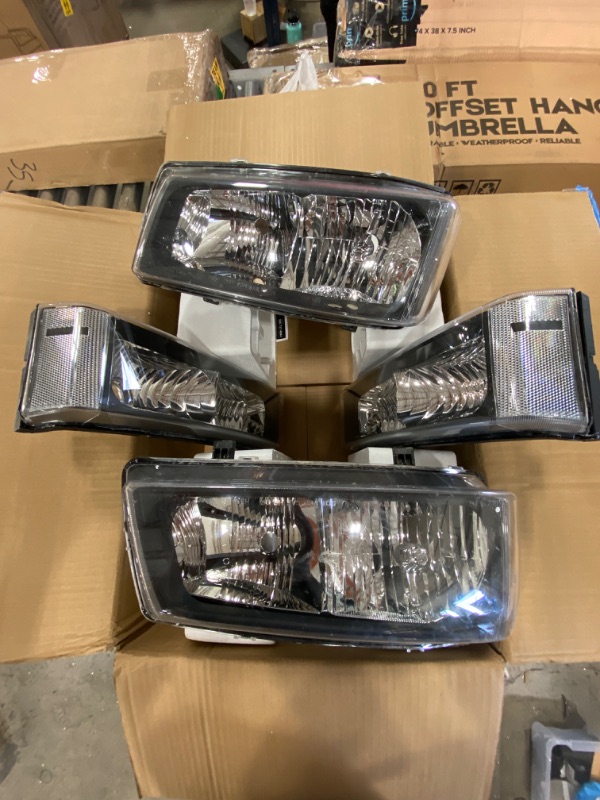 Photo 2 of 2003-2004 (03 04) Chevy Silverado Headlight Assembly - One Pair (Both Driver and Passenger Sides) - DOT Certified Chevrolet Headlights
