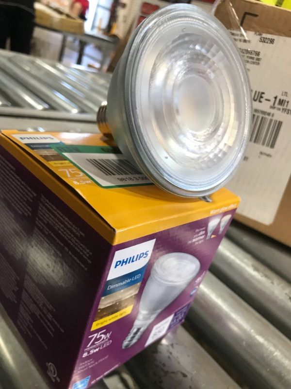 Photo 2 of (2 PACK)
Philips
75-Watt Equivalent PAR30S Dimmable LED Flood Light Bulb with Warm Glow Dimming Effect Bright White (3000K)