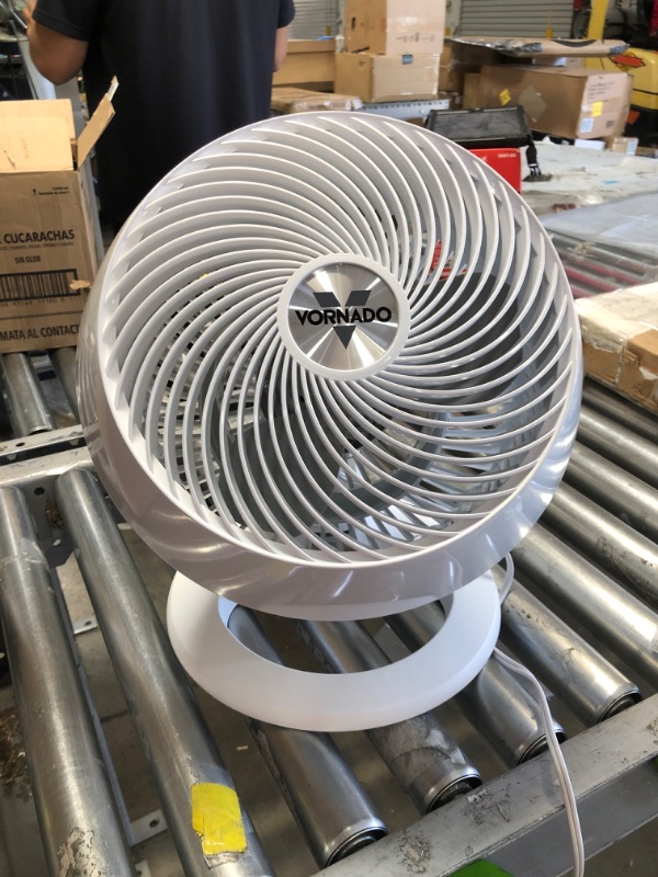 Photo 2 of Vornado 660 Whole Room Air Circulator
