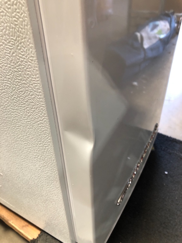 Photo 1 of New Frigidaire Efr331-White Retro 3.2 Cu. Ft. Mini Fridge with White Eraser Board Door

