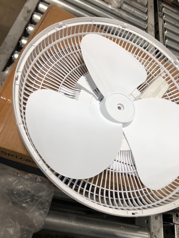 Photo 2 of Black & Decker, White 16" Stand Fan with Remote
