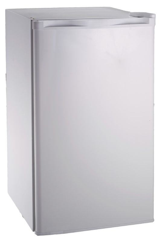 Photo 1 of RCA 3.2 Cu Ft Single Door Mini Fridge with Freezer, White freon line is broken and door doesnt close properly
