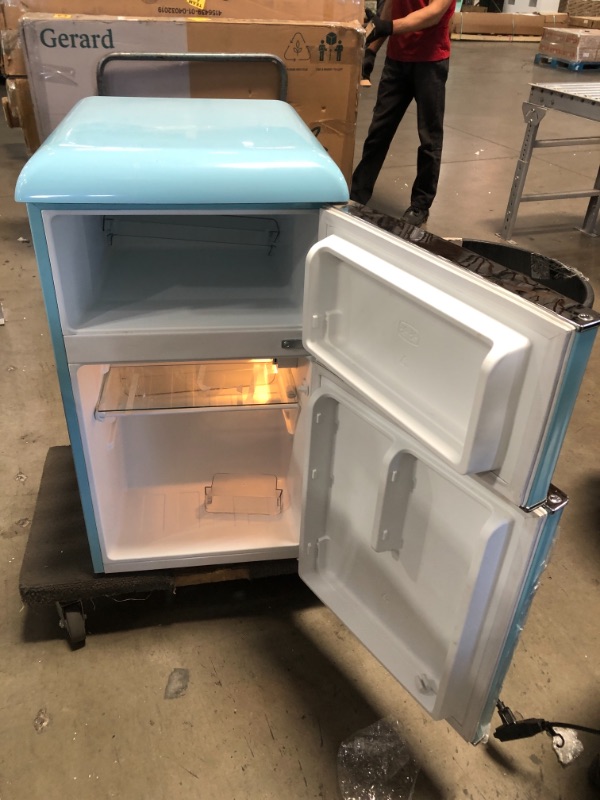 Photo 6 of NOT FUNCTIONAL: Galanz GLR31TBEER Retro Compact Refrigerator, Mini Fridge with Dual Doors, Adjustable Mechanical Thermostat with True Freezer, 3.1 Cu FT, Blue 19.17"D x 23.31"W x 35.16"H

