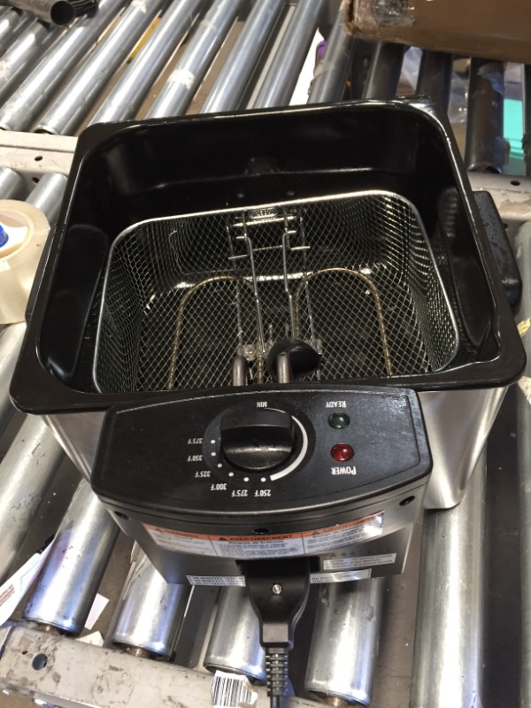 Photo 2 of Hamilton Beach 35042 Professional Grade Electric Deep Fryer, XL Frying Basket, Lid with View Window, 1800 Watts, 21 Cups / 5 Liters Oil Capacity, Stainless Steel
