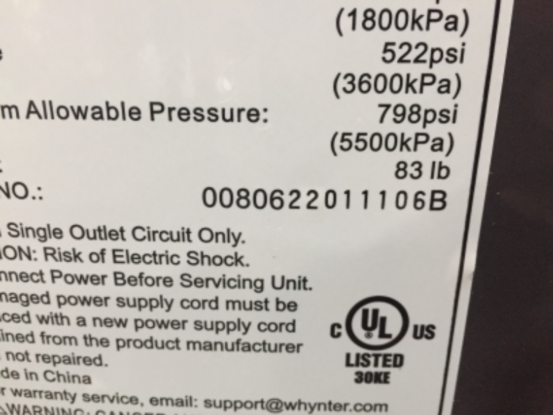 Photo 4 of TESTED POWERS ON**
Whynter ARC-14S 14,000 BTU Dual Hose Portable Air Conditioner, Dehumidifier, Fan with Activated Carbon Filter in Platinum and Black plus Storage bag for Rooms up to 500 sq ft
