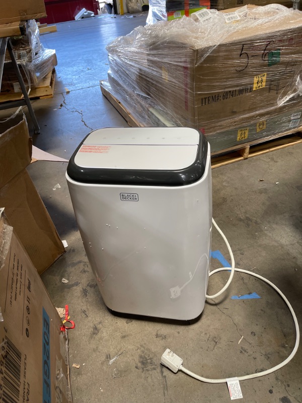 Photo 4 of Black & Decker 10,000 Btu Sacc or 14,000 Btu Ashrae 128 Portable Air Conditioner
