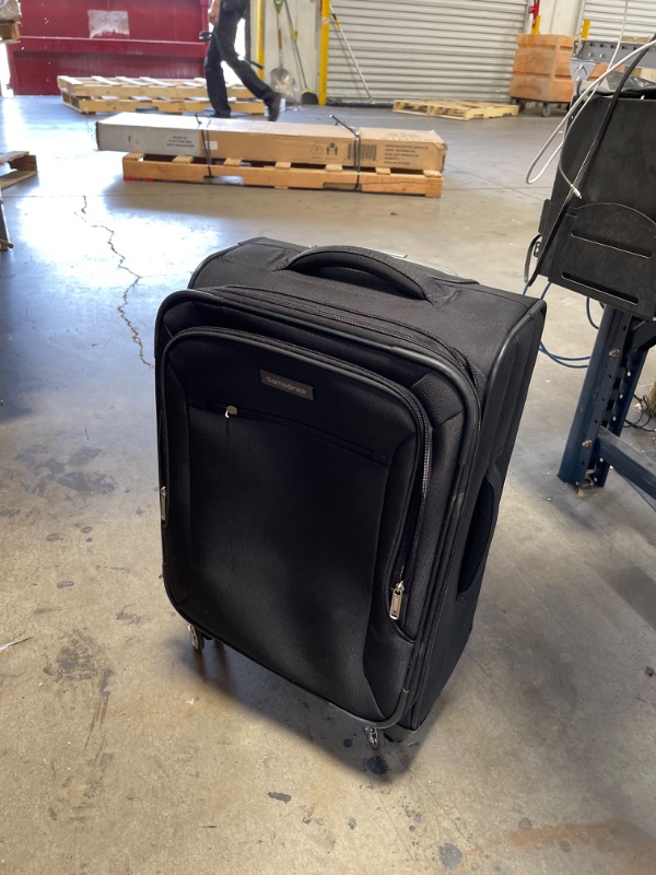 Photo 2 of Samsonite Ascella X 20in. Spinner
