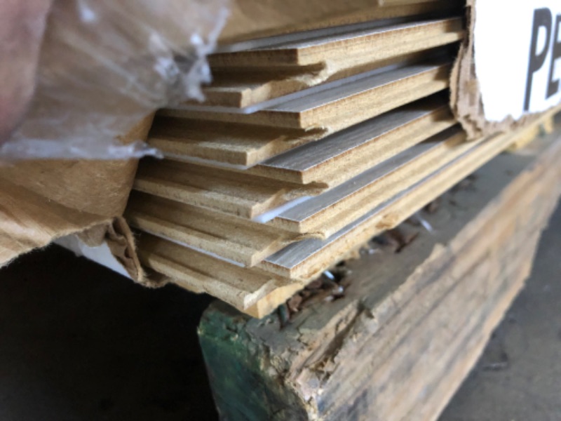 Photo 4 of (SMALL DAMAGED CORNERS)
Pergo Defense+ 7.48 in. W Nantucket Buff Oak Waterproof Laminate Wood Flooring (19.63 sq. ft./case), 15 cases