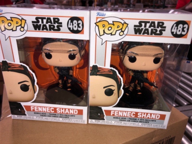 Photo 2 of Funko POP! Star Wars: Mandalorian - Fennec Shand-2pack 

