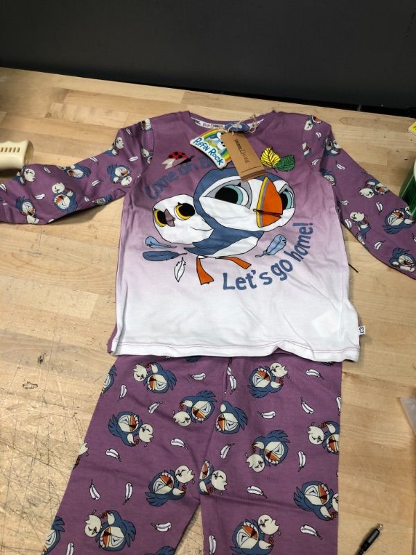 Photo 2 of Cartoon Saloon Puffin Rock Oona & Baba Pink 2 piece set pajamas set for Kids 4-5Y