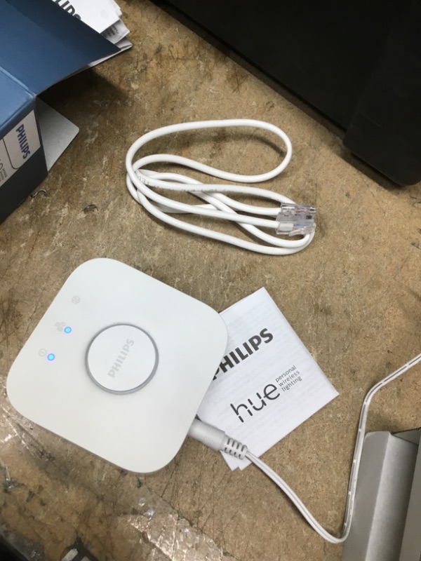 Photo 2 of 
Philips Hue
Smart Bridge