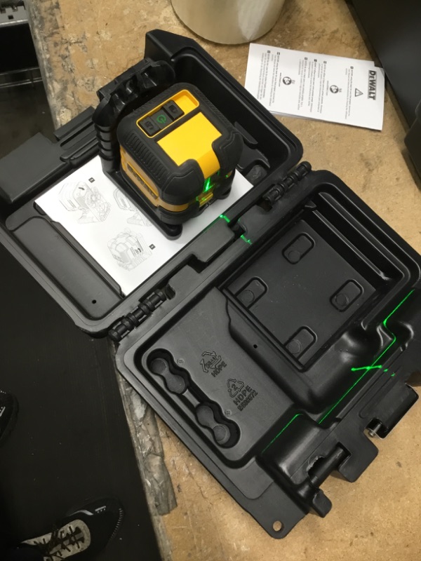 Photo 2 of 
DEWALT
55 ft. Green Self-Leveling Cross Line Laser Level with (2) AA Batteries & Case