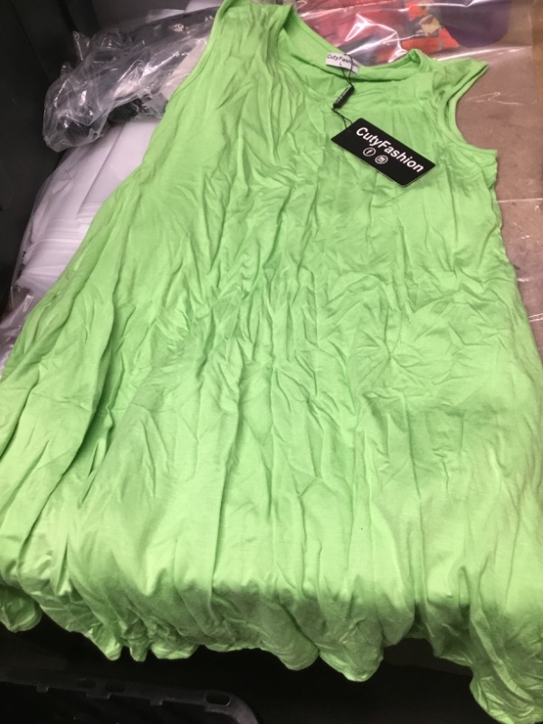 Photo 1 of CUTY FASHION GREEN DRESS W/ POCKETS - LARGE