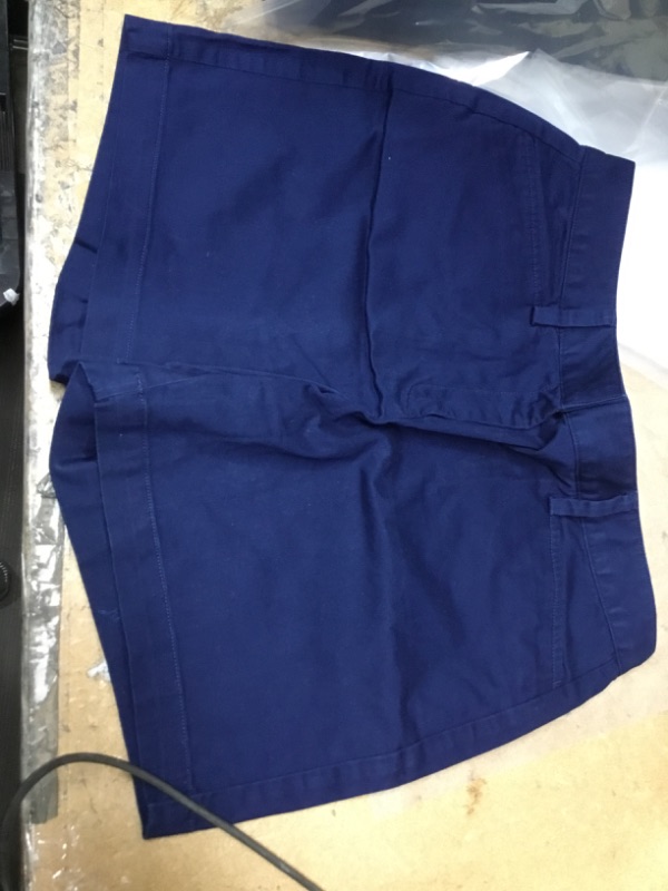 Photo 2 of LANDS' END Women's Active Pocket Shorts - MID RISE - 8P
