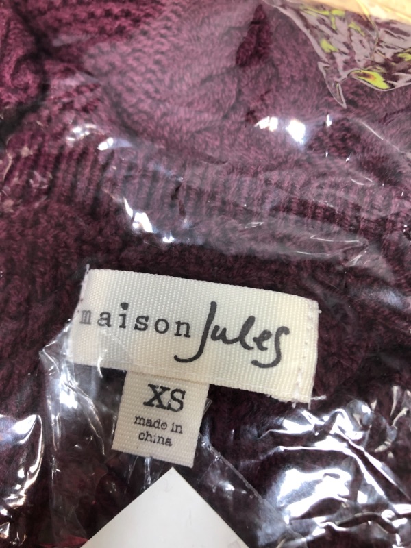 Photo 3 of Maison Jules Womens Cable Knit Sweater
SIZE:XS