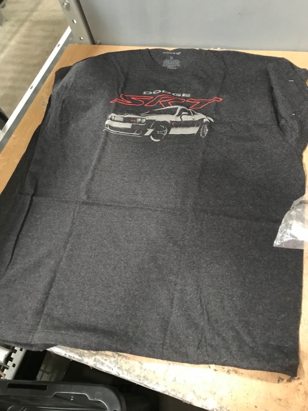 Photo 3 of Dodge Challenger SRT Hellcat Short Sleeve Men's T-Shirt XL 
