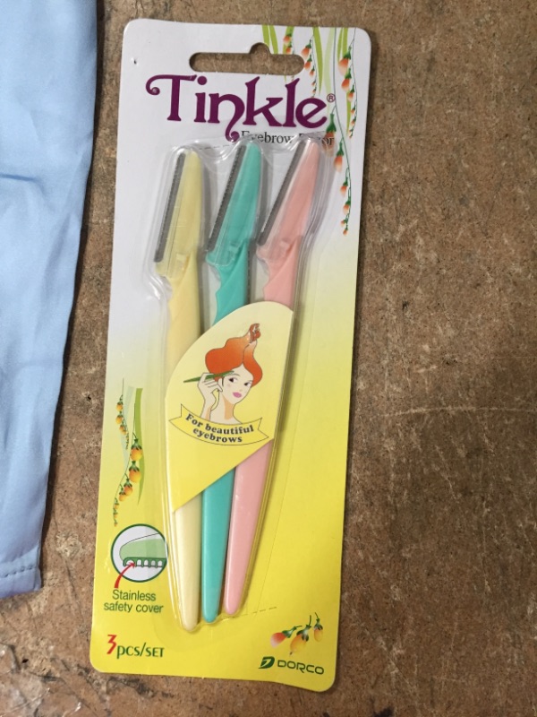 Photo 4 of BUNDLE, BLUJE SLEEVLESS SHIRT 18.6"X19"
AND, 4 Sets of Tinkle Eyebrow Razor Set
